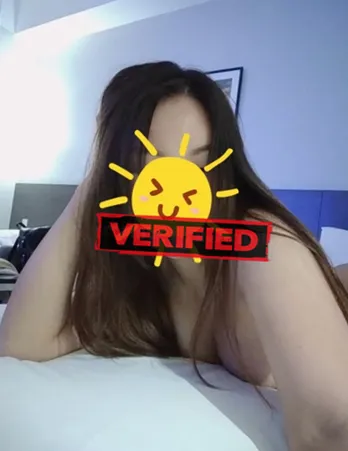 Amanda fucker Find a prostitute Singapore