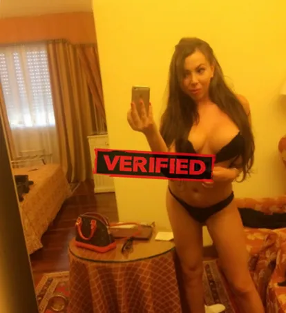 Adrienne sexmachine Prostitute Kapuvar