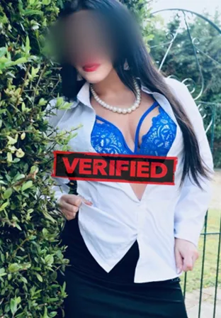 Audrey strawberry Sexual massage Uttoxeter